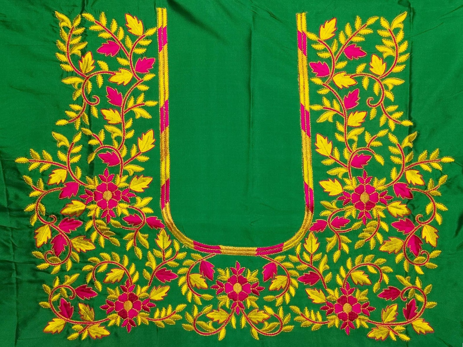 floral neck embroidery design (code: c 128) floral neck embroidery design (code: c 128)
