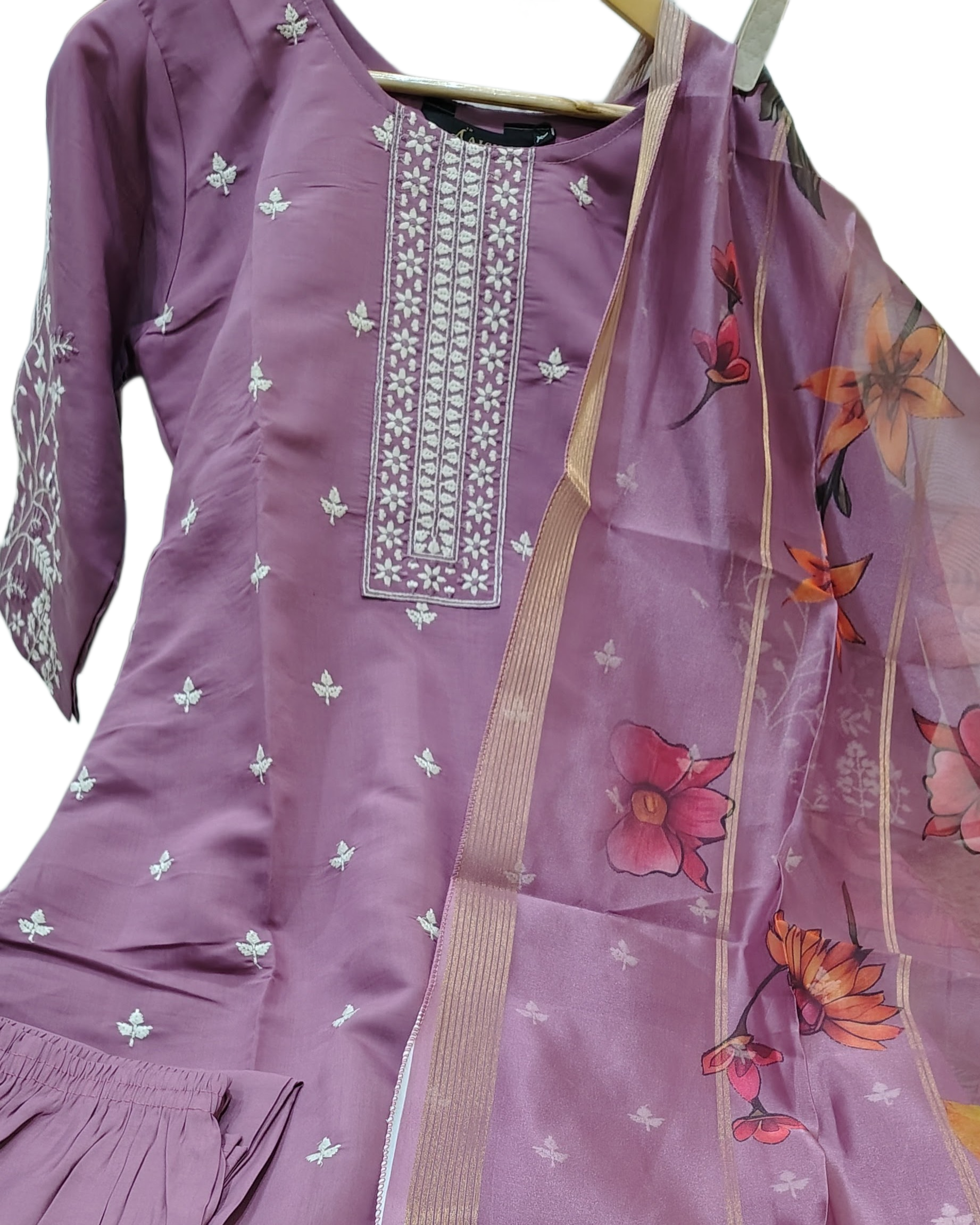 ad 001 (2) ad 001 (2)